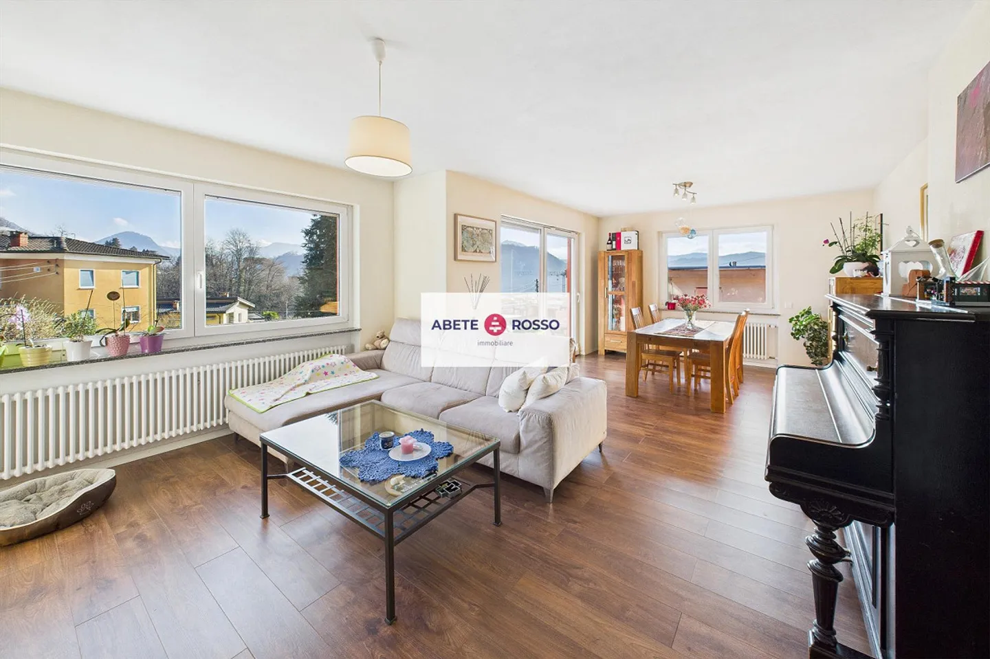 Apartment with terraces in a quiet and prestigious residential area. - Photo 6 of 17