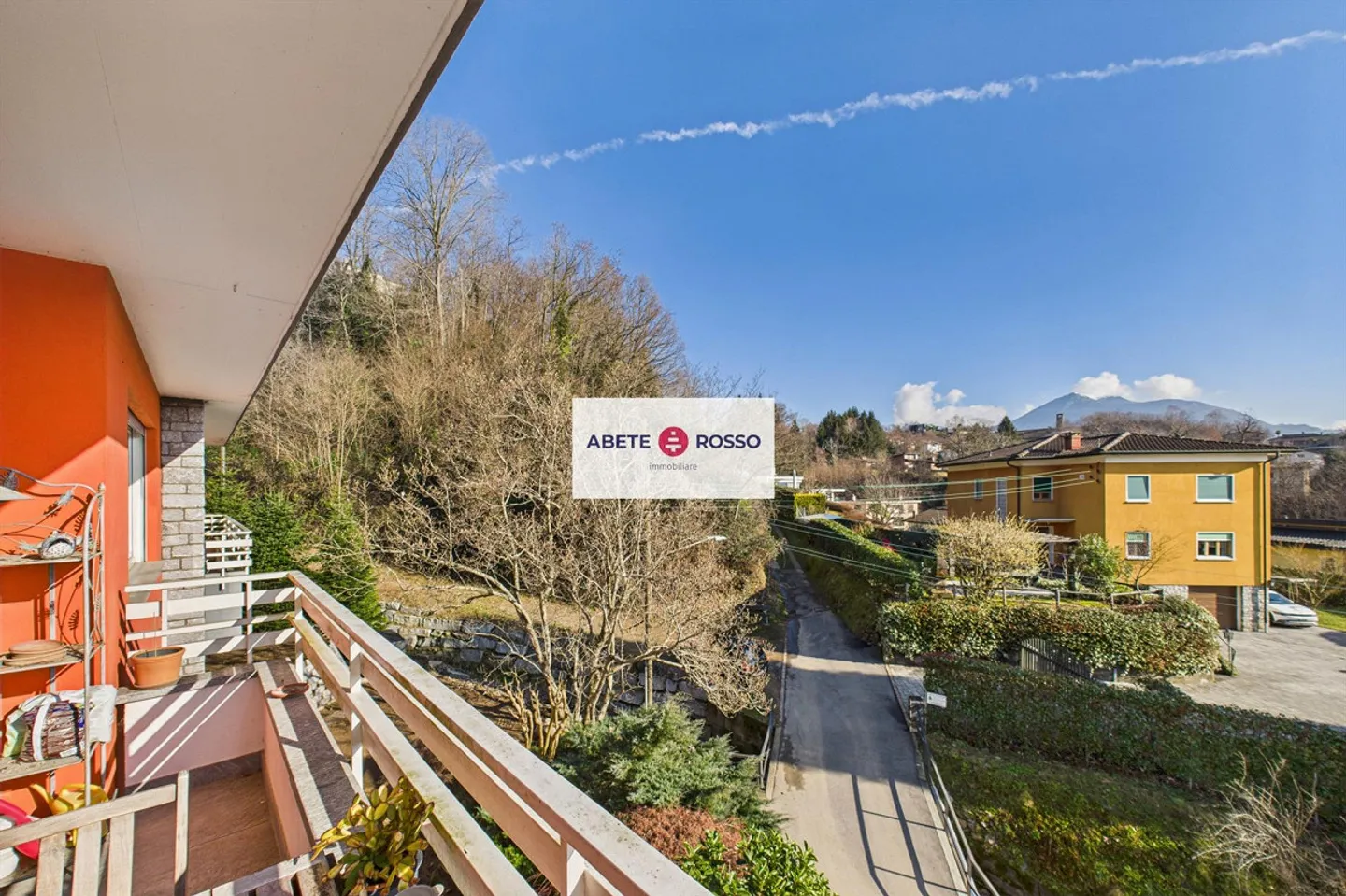 Apartment with terraces in a quiet and prestigious residential area. - Photo 11 of 17