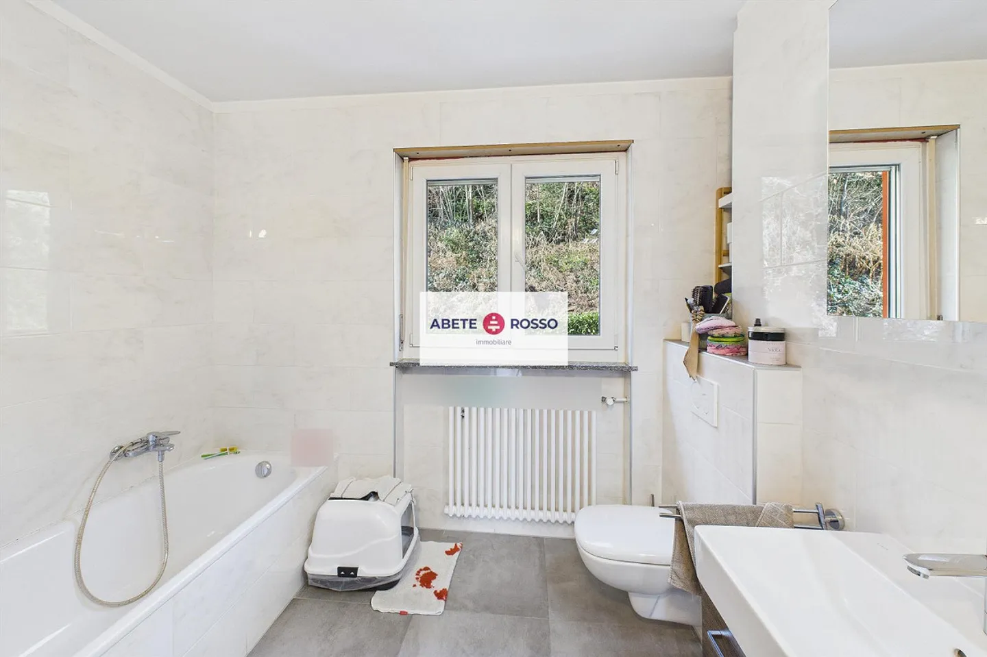 Apartment with terraces in a quiet and prestigious residential area. - Photo 15 of 17