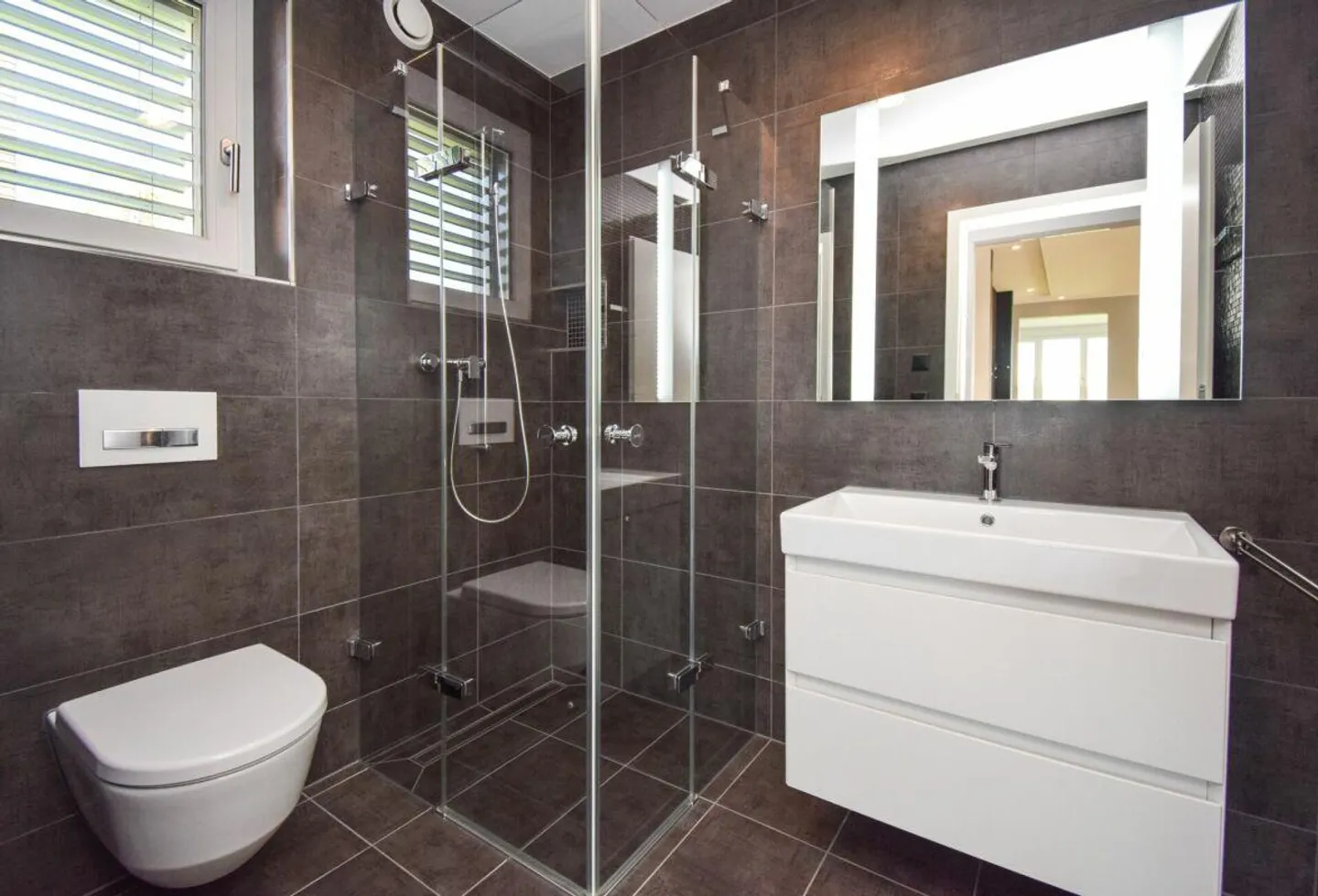 Maison individuelle de 5,5 pièces avec studio - Vivre et travailler sous un même toit à Amriswil ! - Photo 6 sur 20