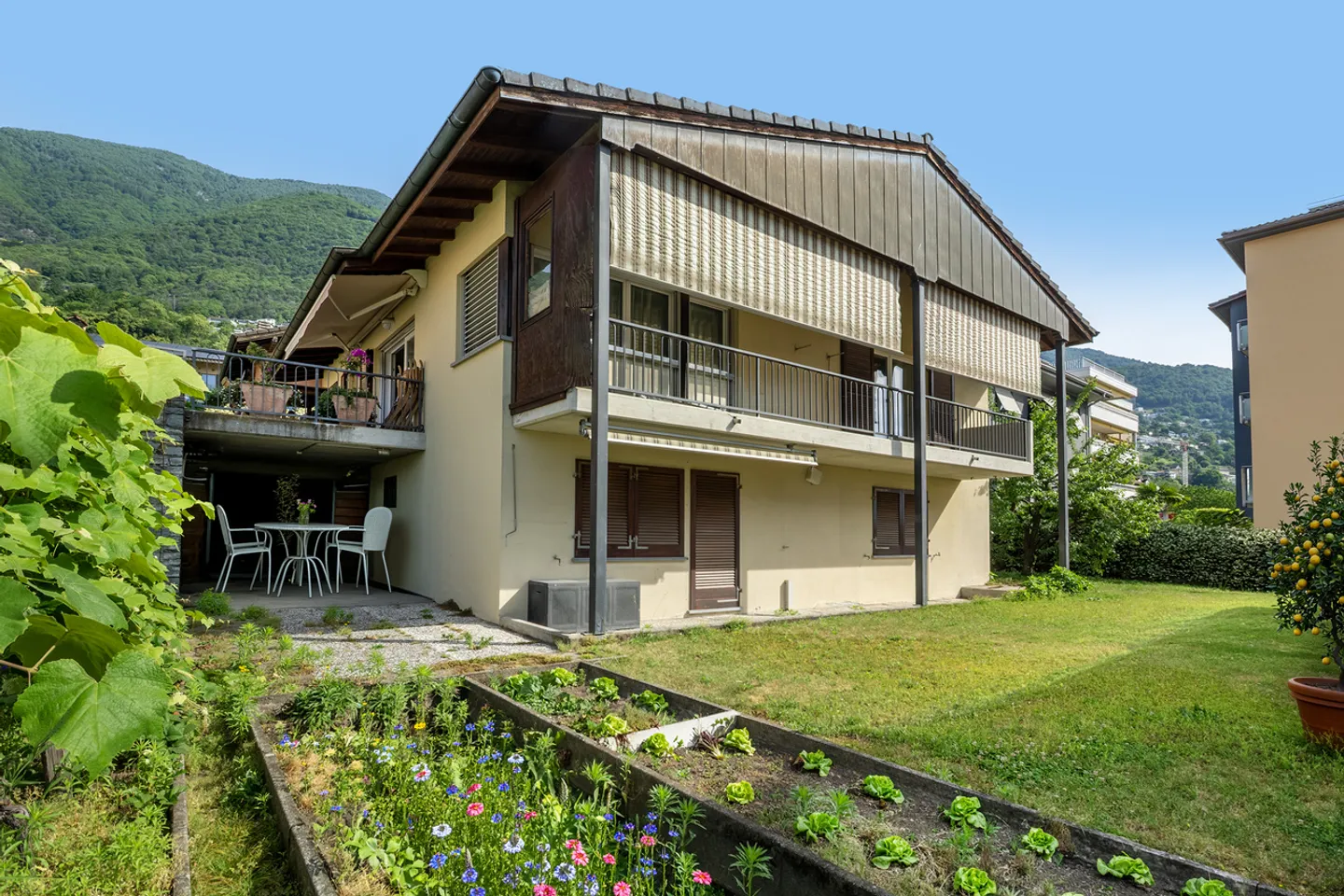 Maison individuelle avec jardin et vue sur le lac Majeur - Photo 1 sur 12