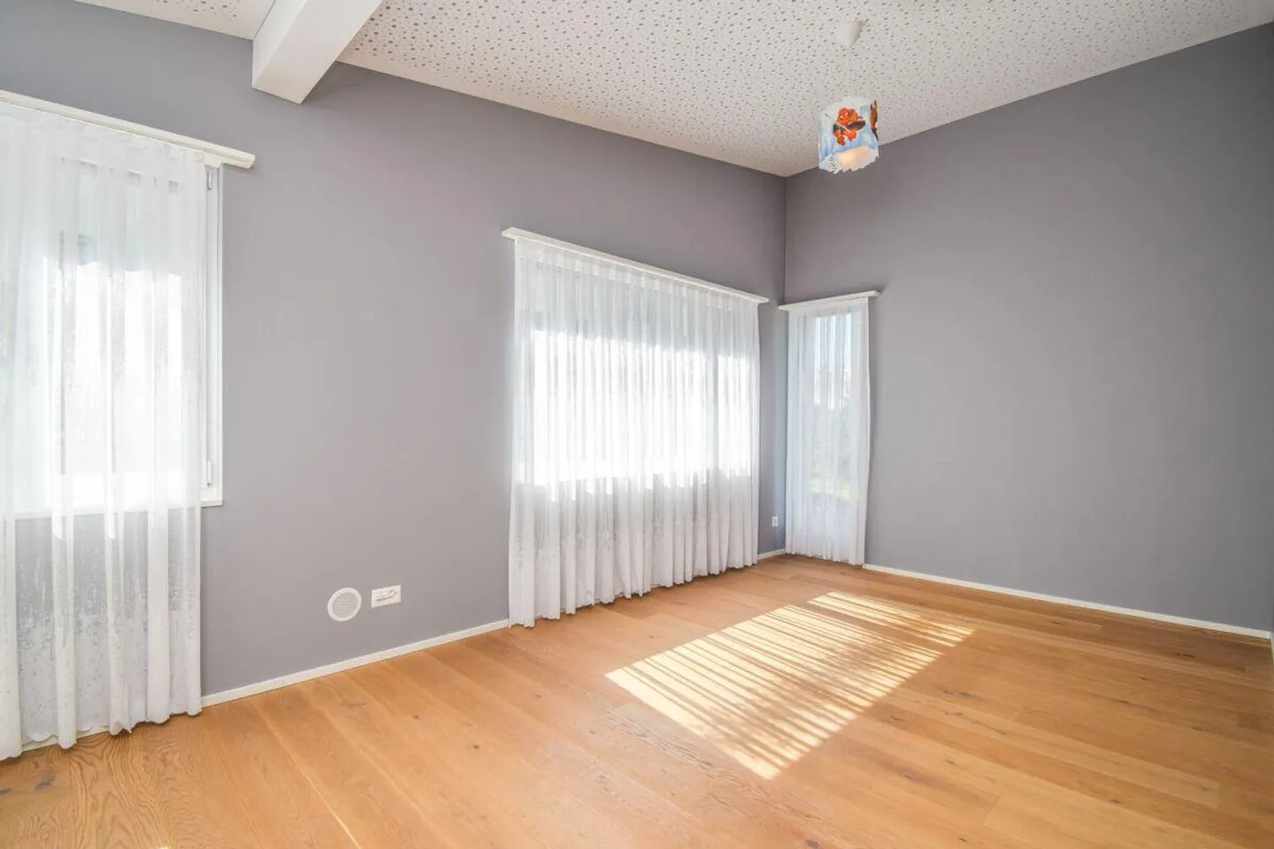 Maison individuelle de 5,5 pièces avec studio - Vivre et travailler sous un même toit à Amriswil ! - Photo 7 sur 20