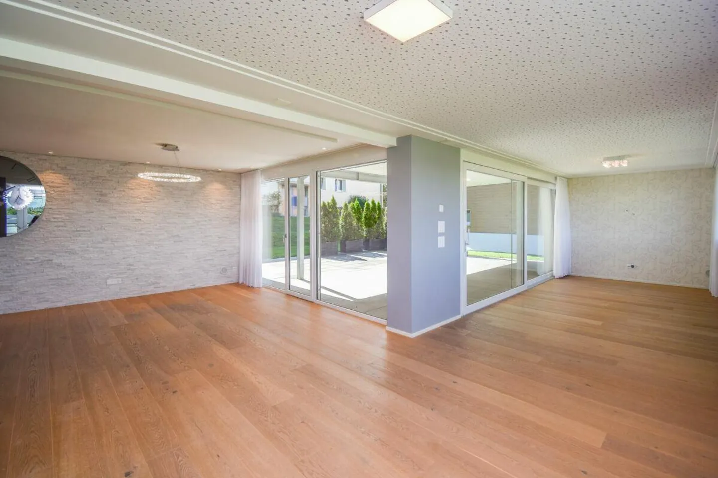 Maison individuelle de 5,5 pièces avec studio - Vivre et travailler sous un même toit à Amriswil ! - Photo 3 sur 20