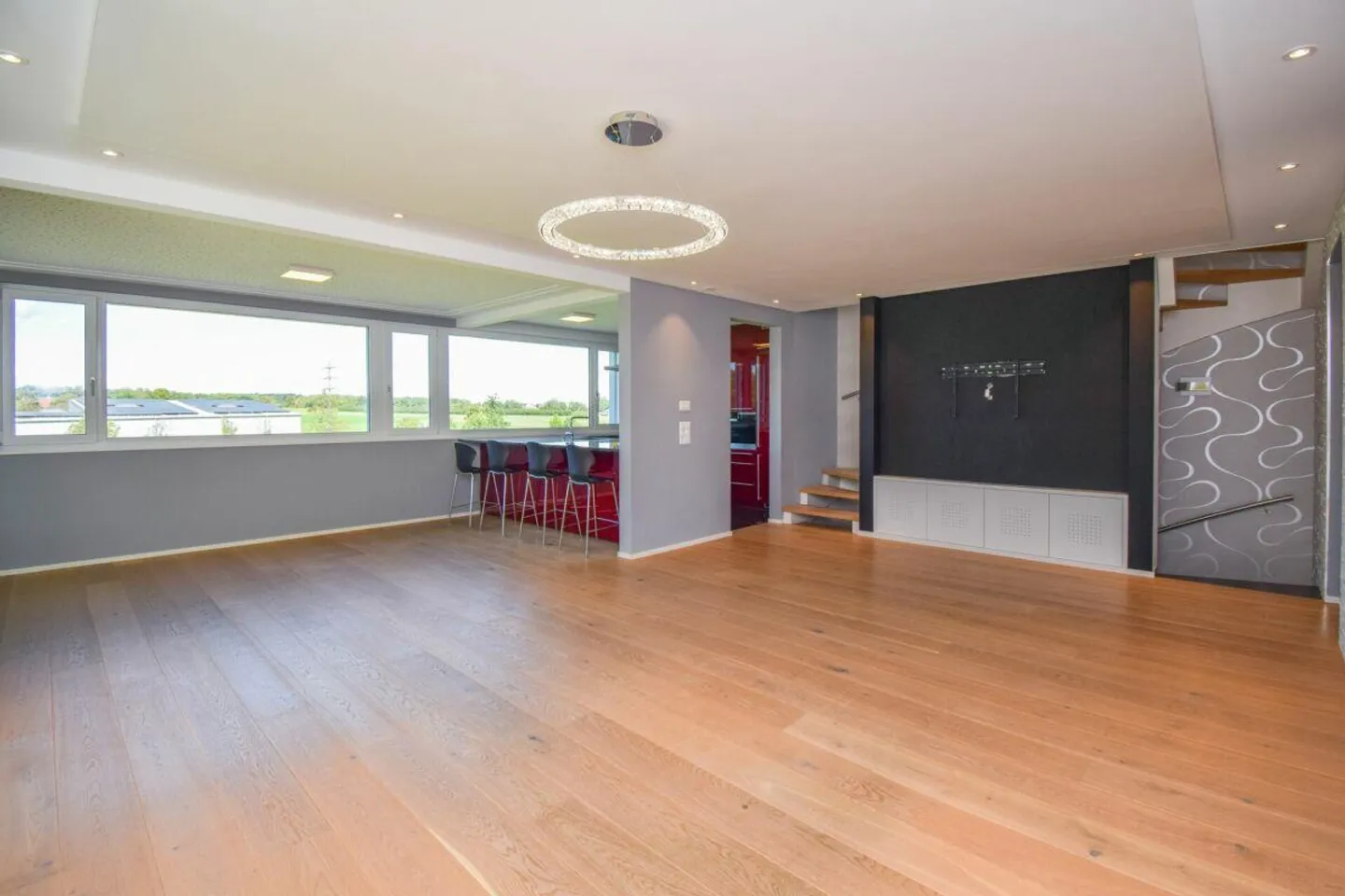 Maison individuelle de 5,5 pièces avec studio - Vivre et travailler sous un même toit à Amriswil ! - Photo 4 sur 20