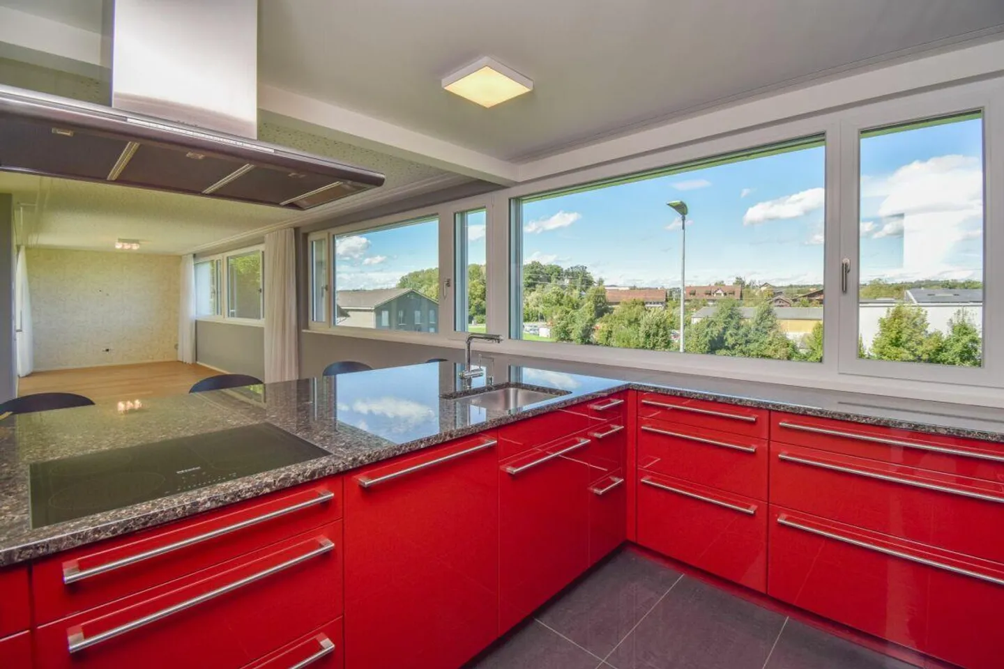Maison individuelle de 5,5 pièces avec studio - Vivre et travailler sous un même toit à Amriswil ! - Photo 5 sur 20