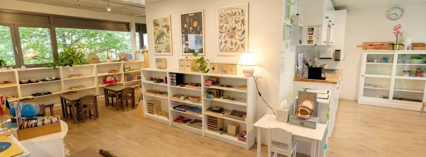 Your future arcade ideally located in Nyon - Photo 2 of 4