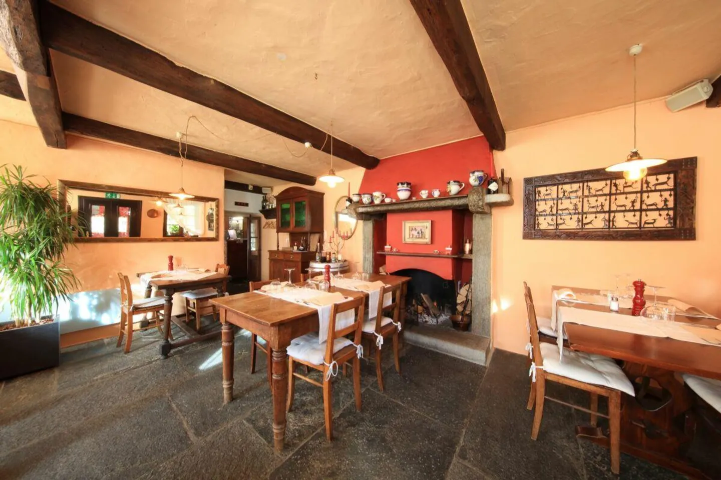 GORDEVIO - Bella Grotto Ticinese - Foto 2 di 12