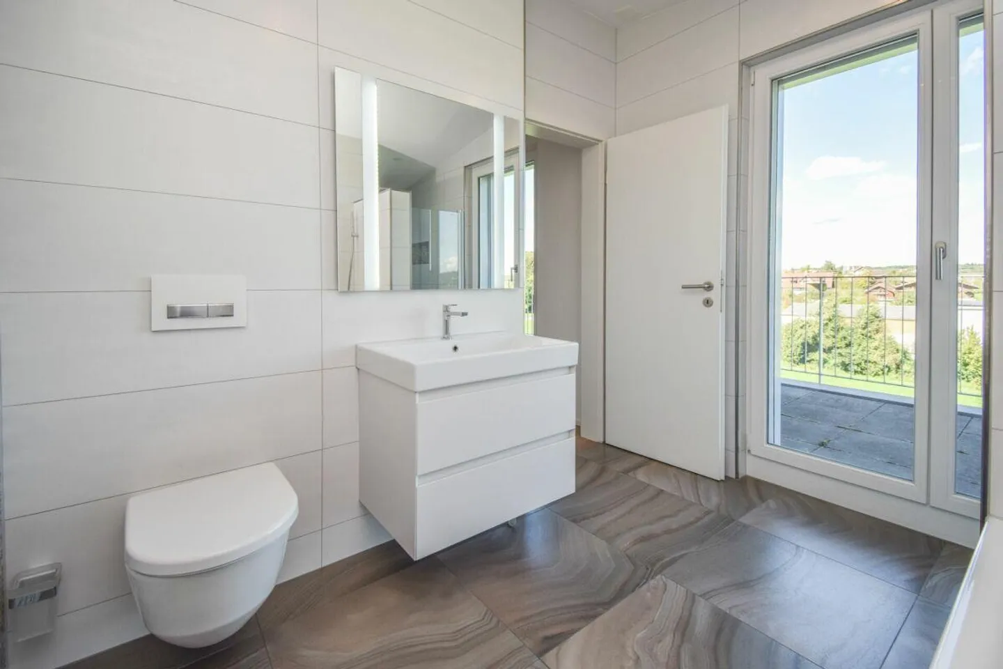 Maison individuelle de 5,5 pièces avec studio - Vivre et travailler sous un même toit à Amriswil ! - Photo 13 sur 20