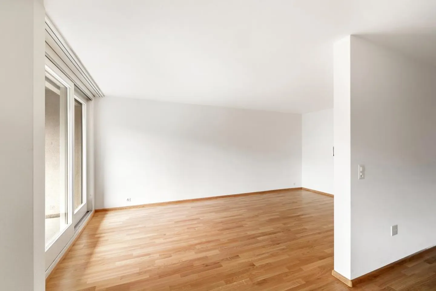 Attractive 4.5-room apartment with spacious seating area - Photo 6 of 11