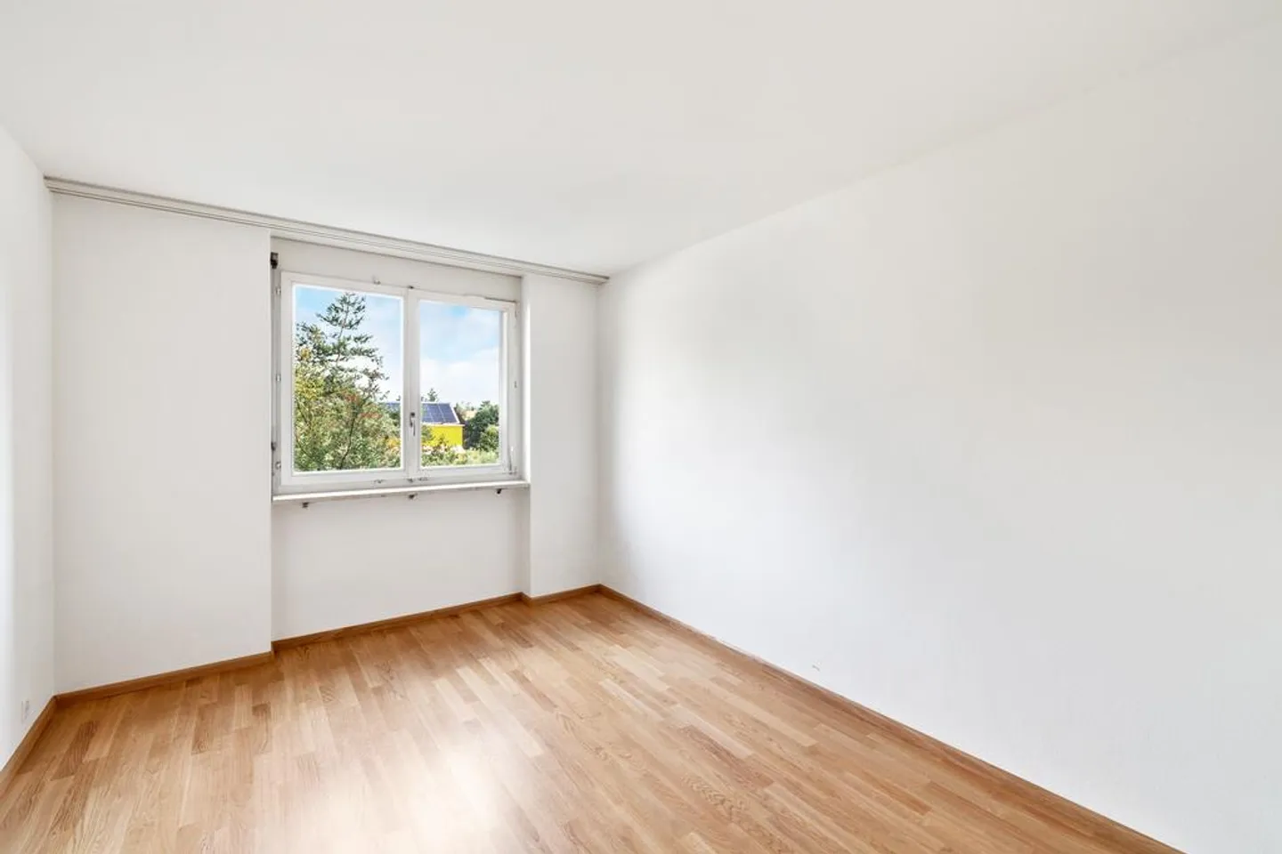 Attractive 4.5-room apartment with spacious seating area - Photo 9 of 11