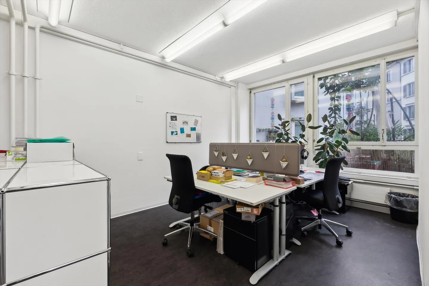 Office space for rent in District 4! - Photo 2 of 7