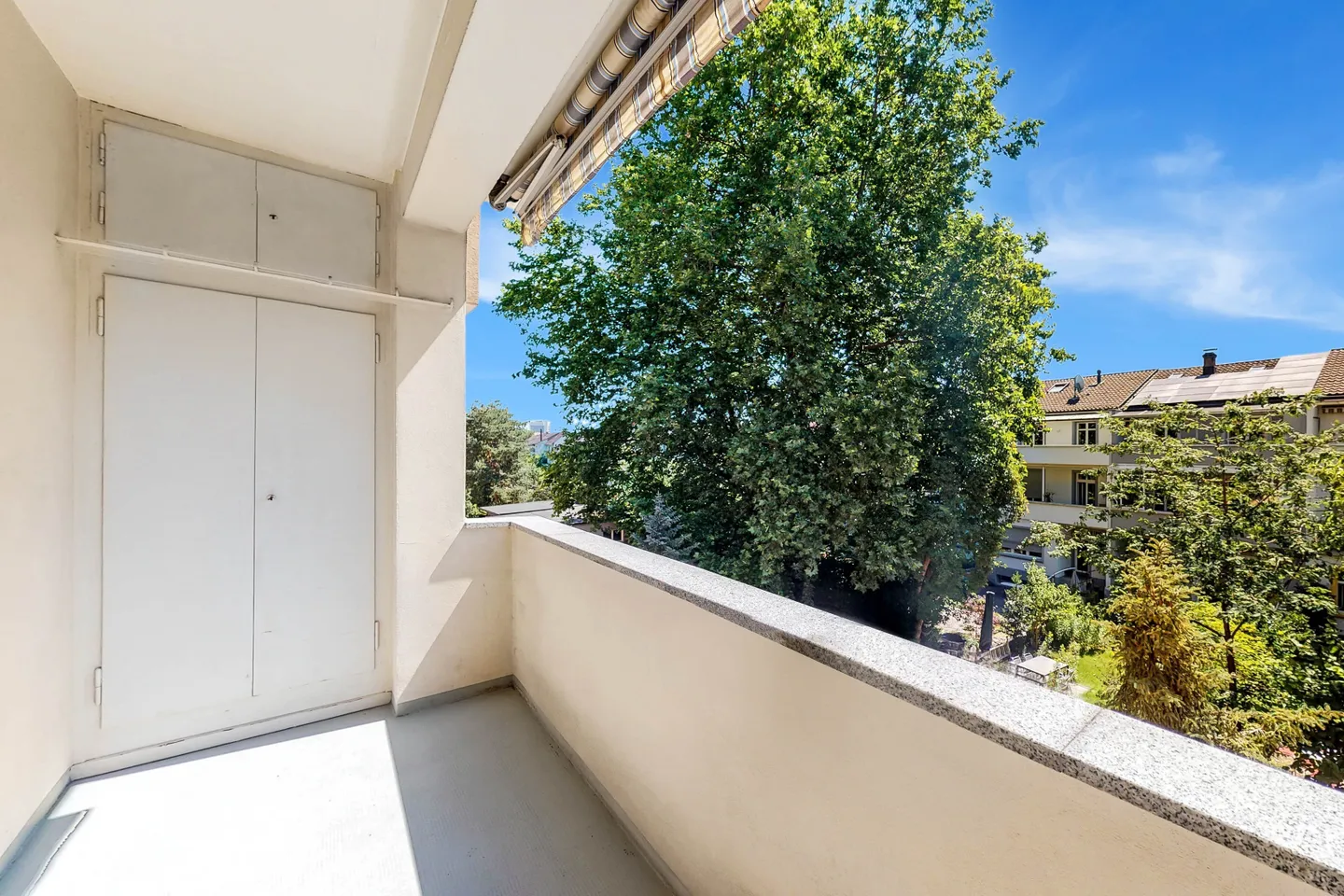 Bright 3-Room Apartment in Lucerne - Photo 3 of 7