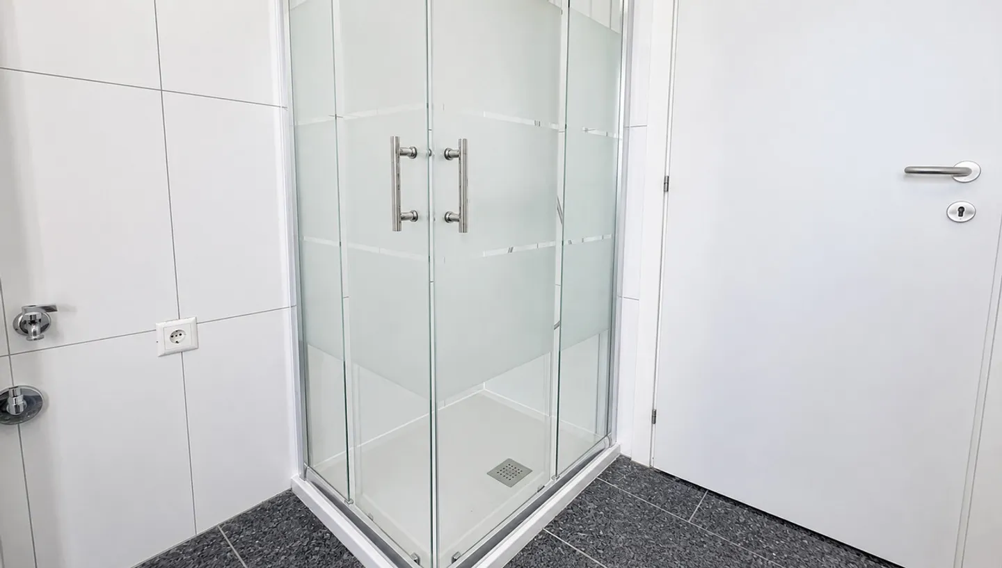 JUSQU'À 3 MOIS GRATUITS - 2,5 pièces modernes à Mendrisio - Photo 6 sur 7
