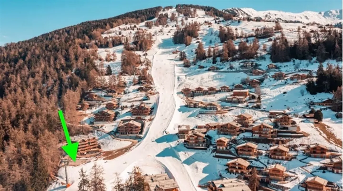 NEW PROMOTION - Residence of 3 Luxury Apartments in Veysonnaz - Photo 2 of 13