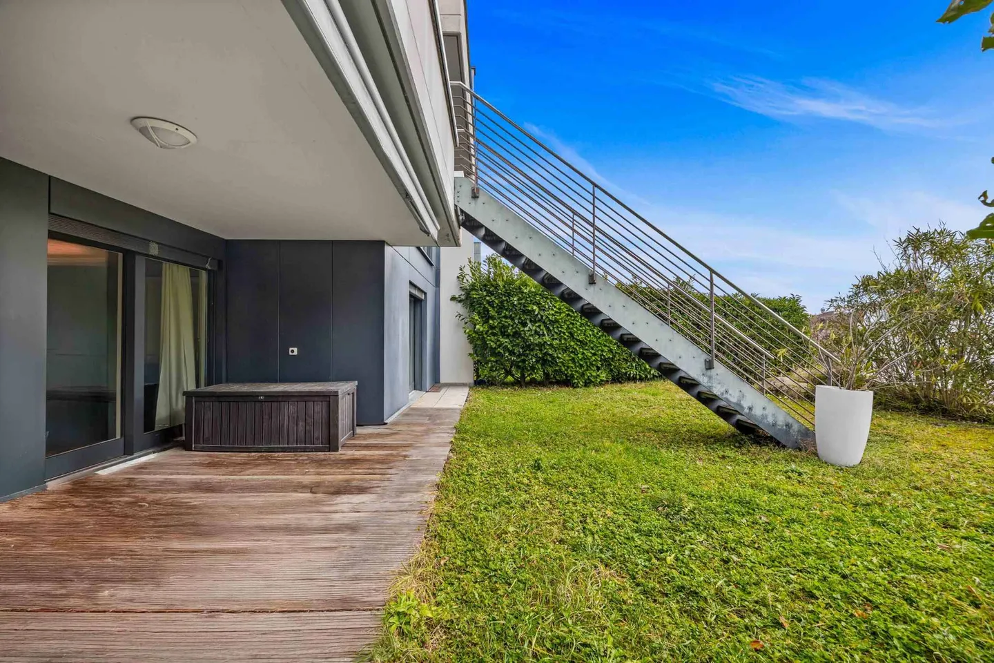 Moderner Duplex mit Garten - Foto 12 von 12