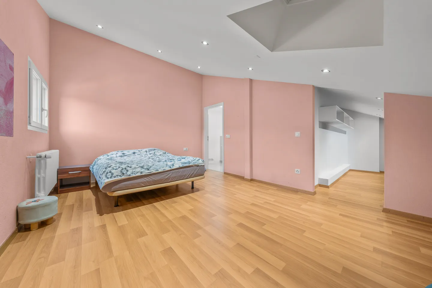 Wunderschönes Einfamilienhaus in ruhiger Wohngegend - Foto 10 von 18