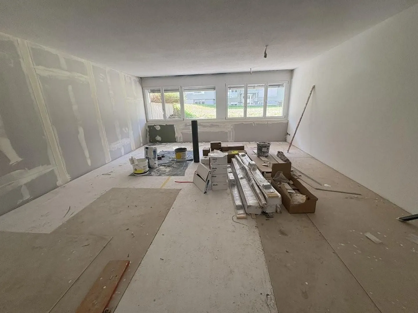 Un emplacement polyvalent pour votre entreprise - Photo 2 sur 6