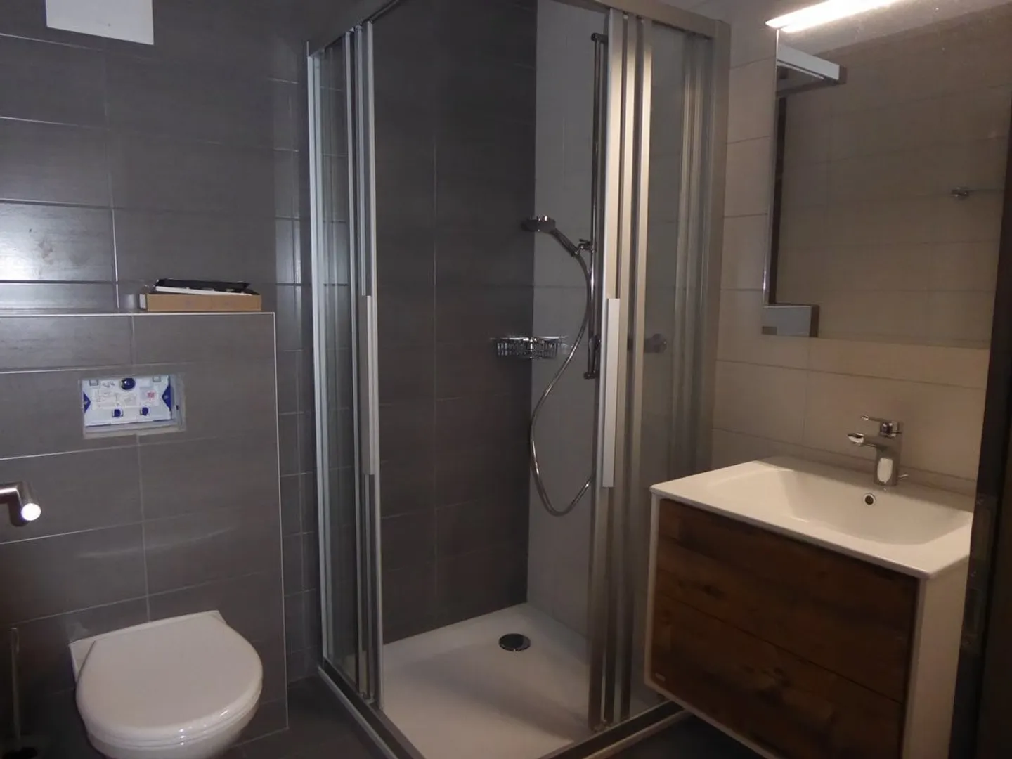 Apartment with 4.5 rooms on the 2nd floor - Photo 7 of 9