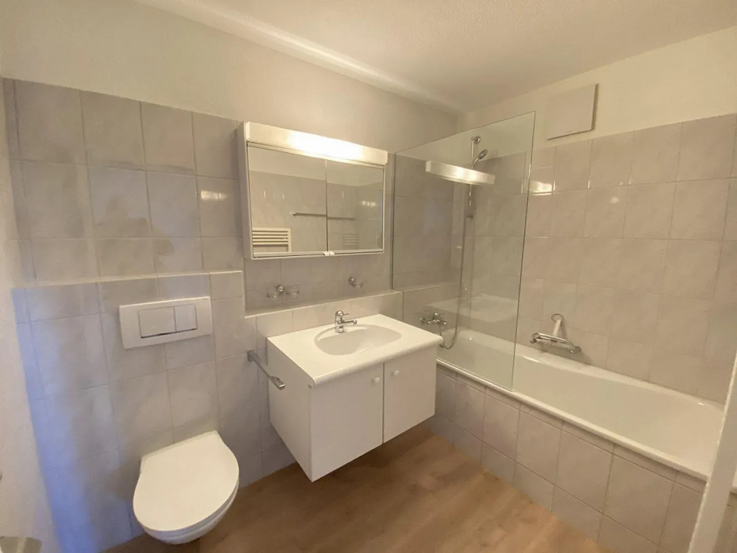 Sonnige renovierte Wohnung - Foto 5 von 11