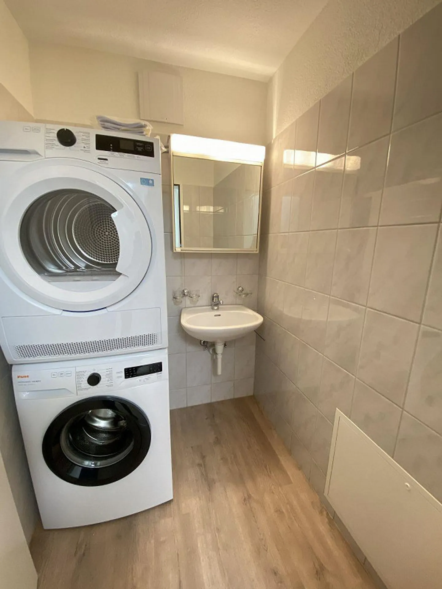 Sonnige renovierte Wohnung - Foto 11 von 11