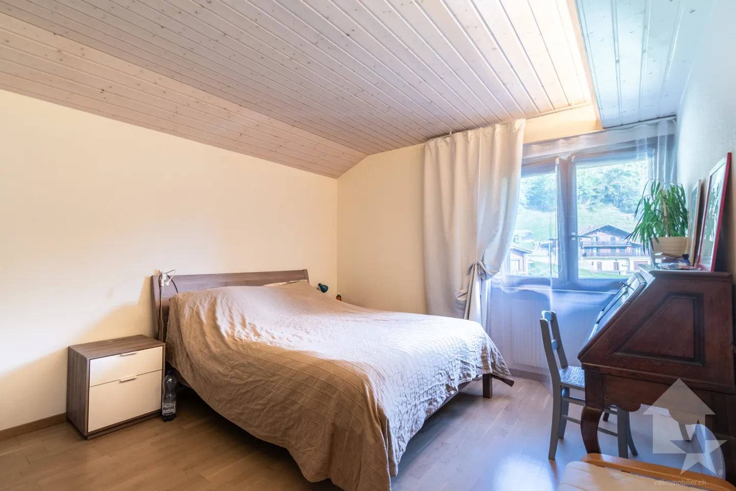 Threetorrent Maisonette au dernier étage d'un petit bâtiment - Photo 6 sur 16