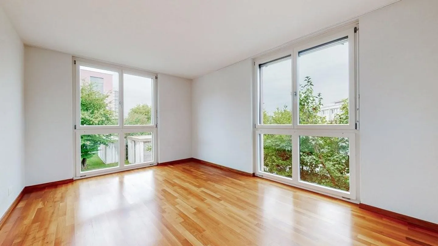 Perfekt für Familien: Wohnung mit grossem Wohnbereich & Sitzplatz - Foto 9 von 12