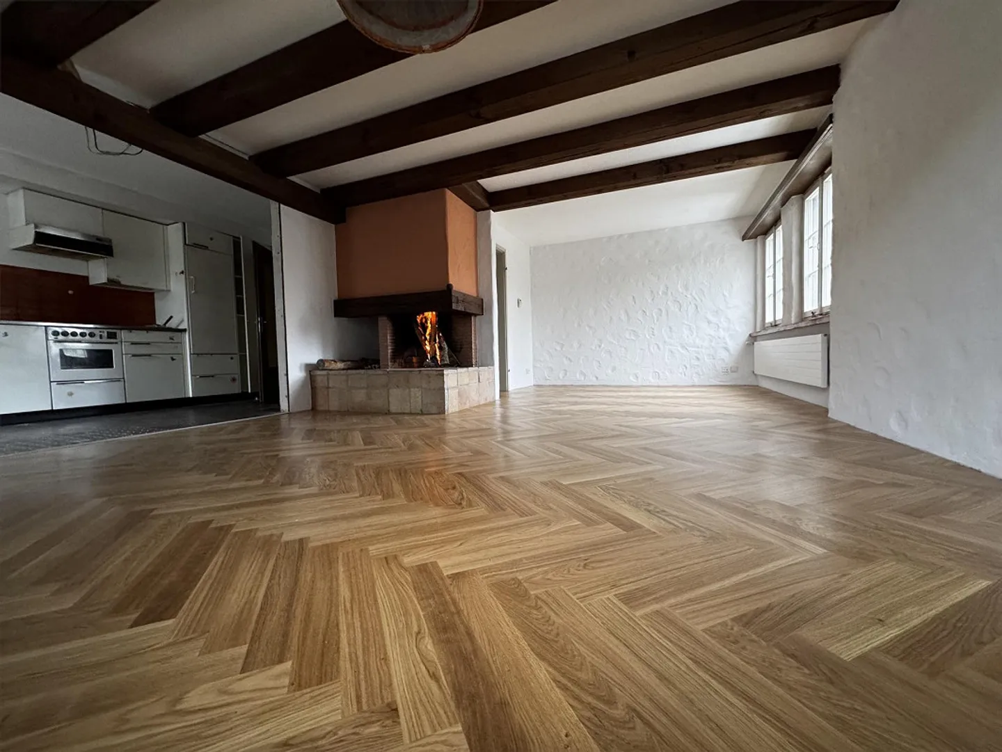 Bauernhaus, Hausteil 5 1/2 Zi mit Balkon und Gartenteil im Dorfkern - Foto 2 von 8