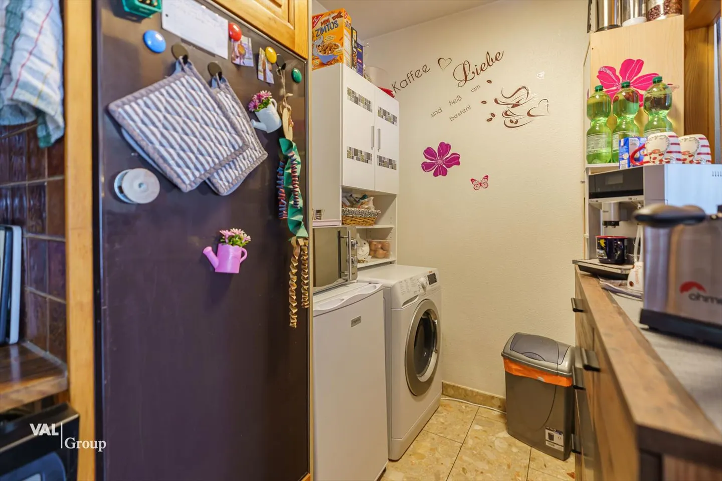 2.5-room apartment with clever layout and large terrace in a central location - Photo 4 of 11