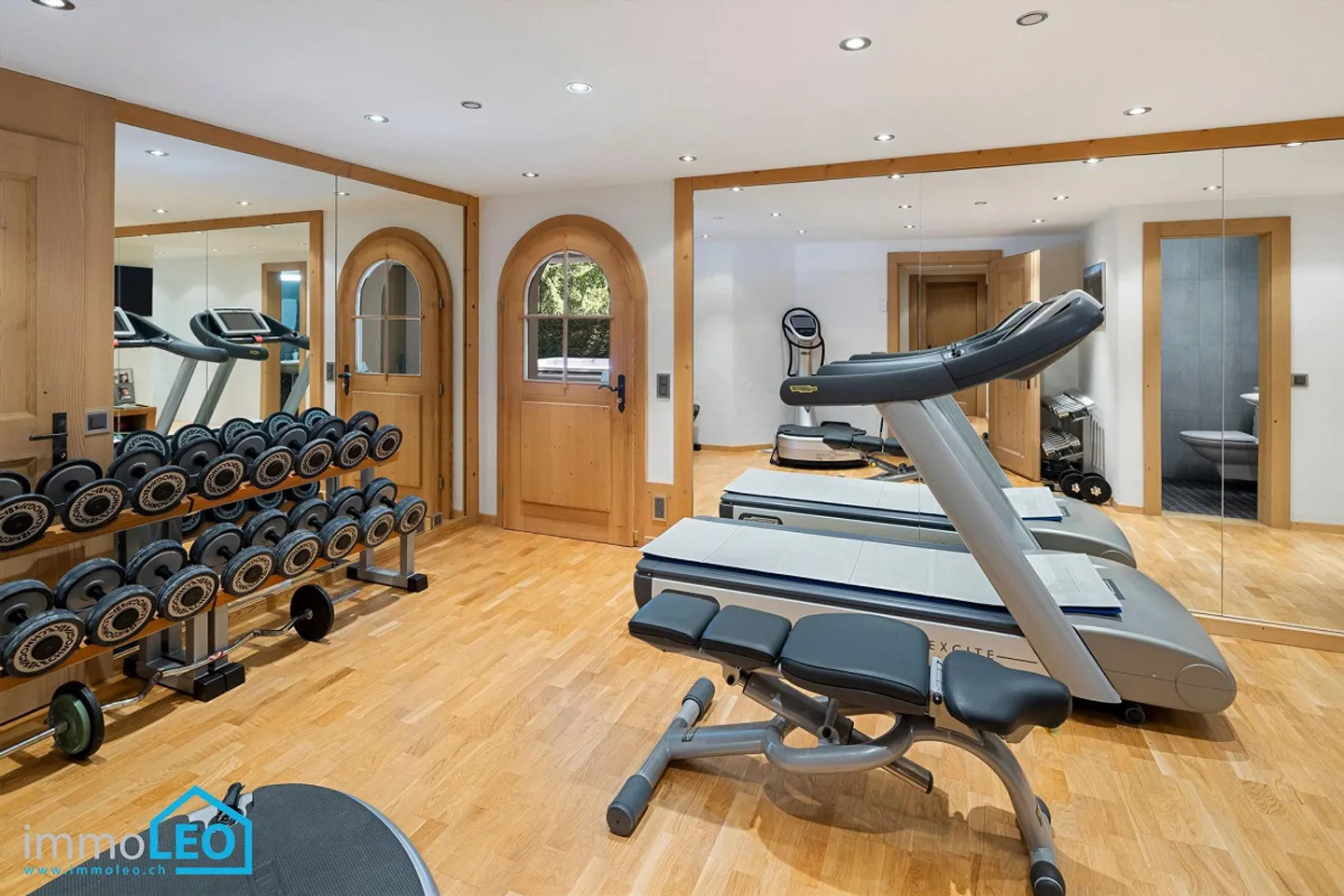 Chalet elegante e lussuoso con vista panoramica magnifica a Lauenen... - Foto 7 di 11