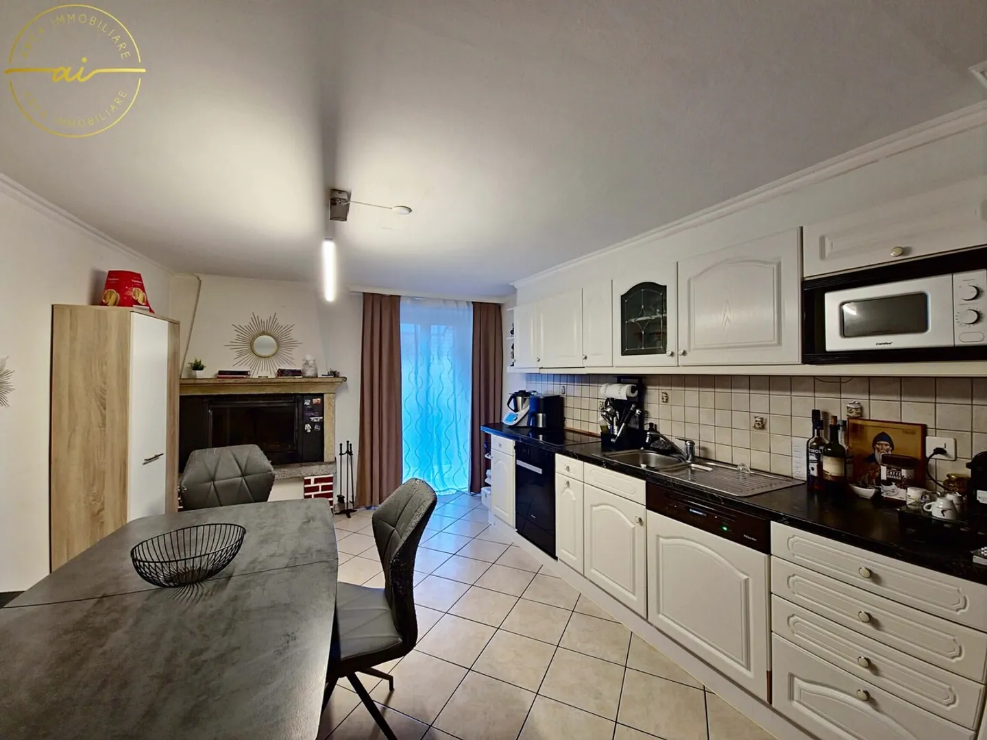 SINGLE-FAMILY HOUSE WITH PRIVATE GARDEN IN MAGADINO - Photo 3 of 9