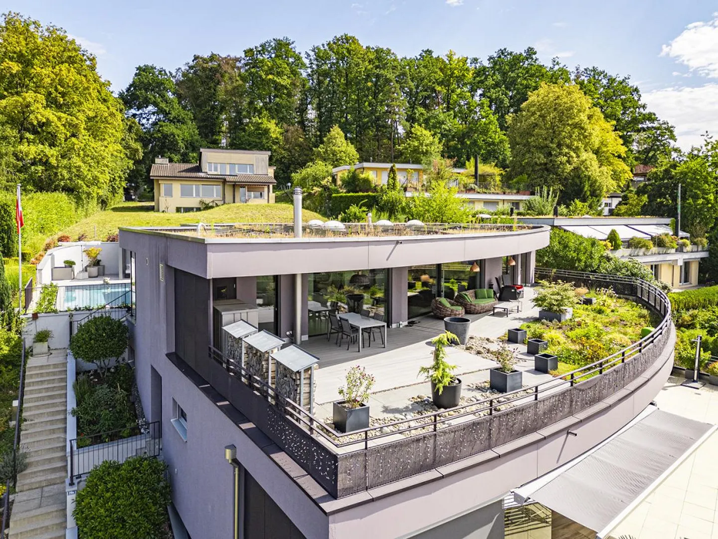 Exclusive Terrace House for Connoisseurs and Gourmets - Photo 1 of 9