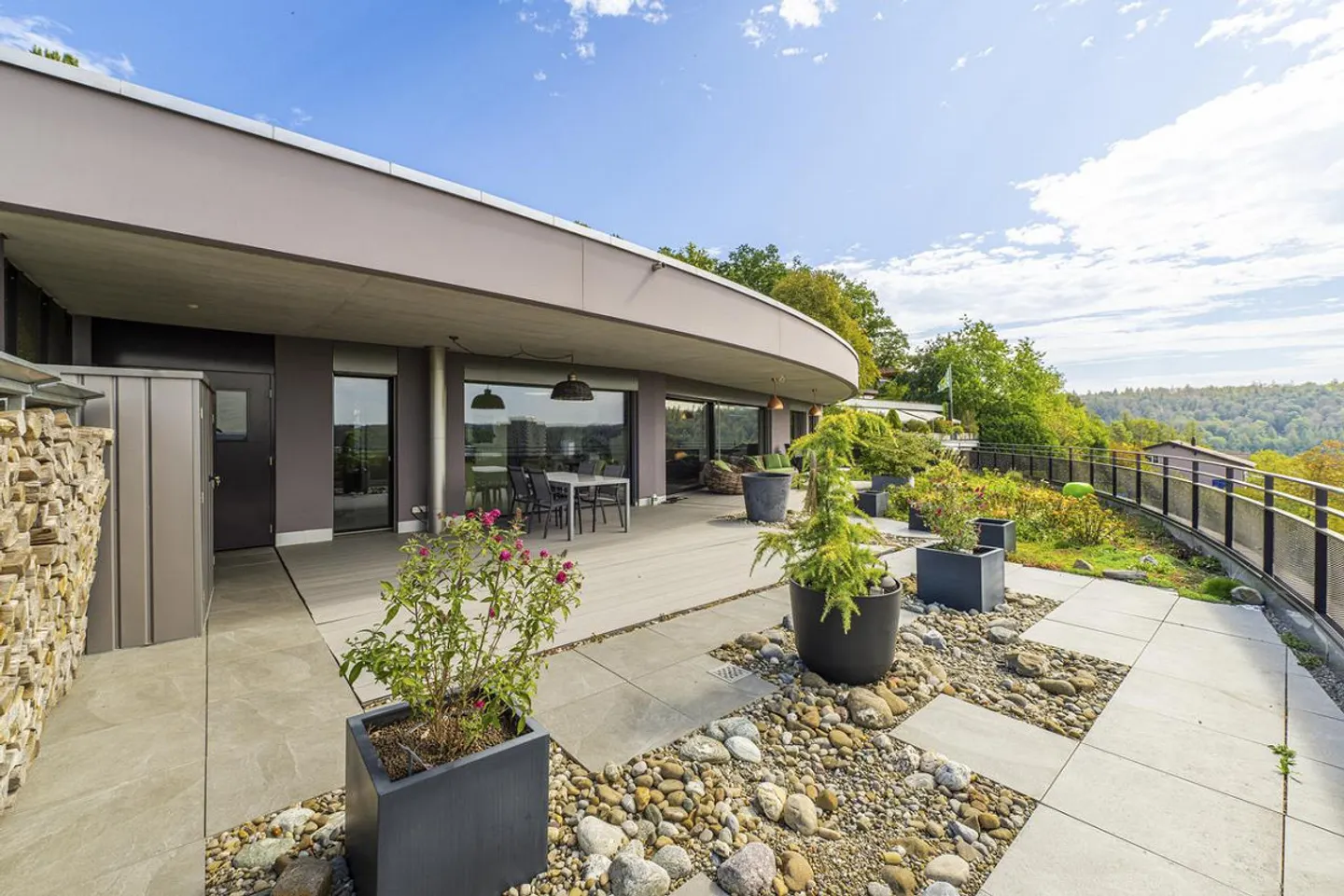 Exclusive Terrace House for Connoisseurs and Gourmets - Photo 4 of 9