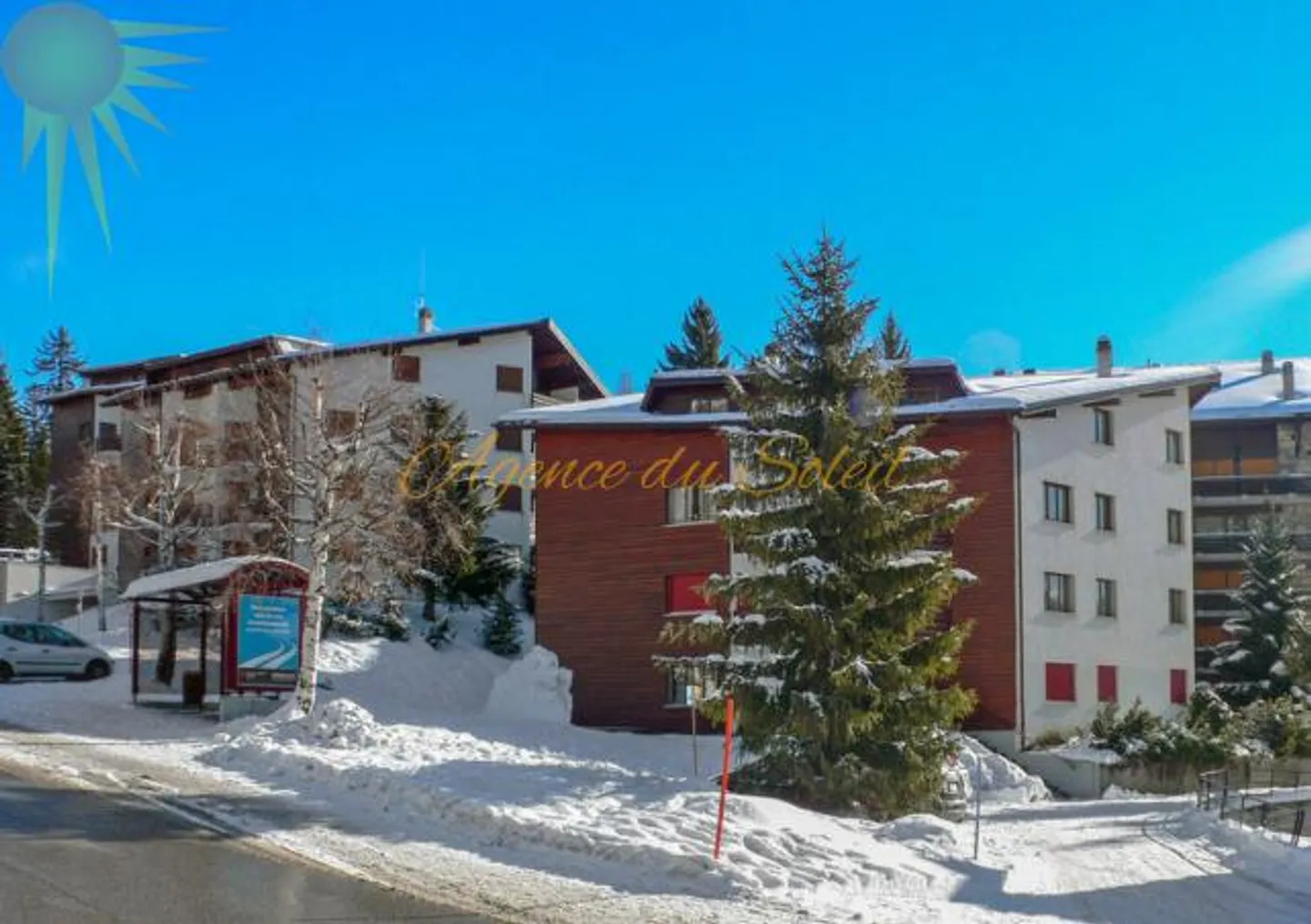 For rent exclusively for one year, this large studio opposite the Barzettes/Plaine Morte ski lifts! - Photo 11 of 12