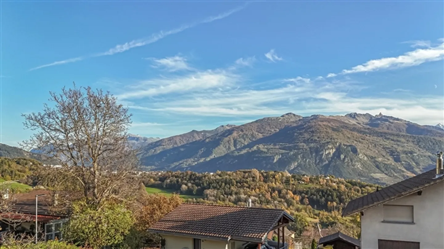 Vista mozzafiato e il privilegio di avere sole tutto l'anno - Foto 6 di 8