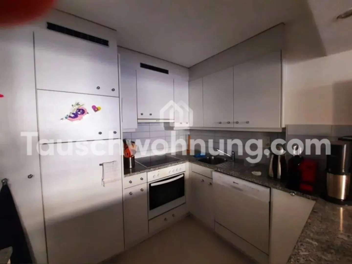 ÉCHANGE D'APPARTEMENT 2.5 pièces dans le quartier animé 4 contre un appartement plus grand - Photo 3 sur 5