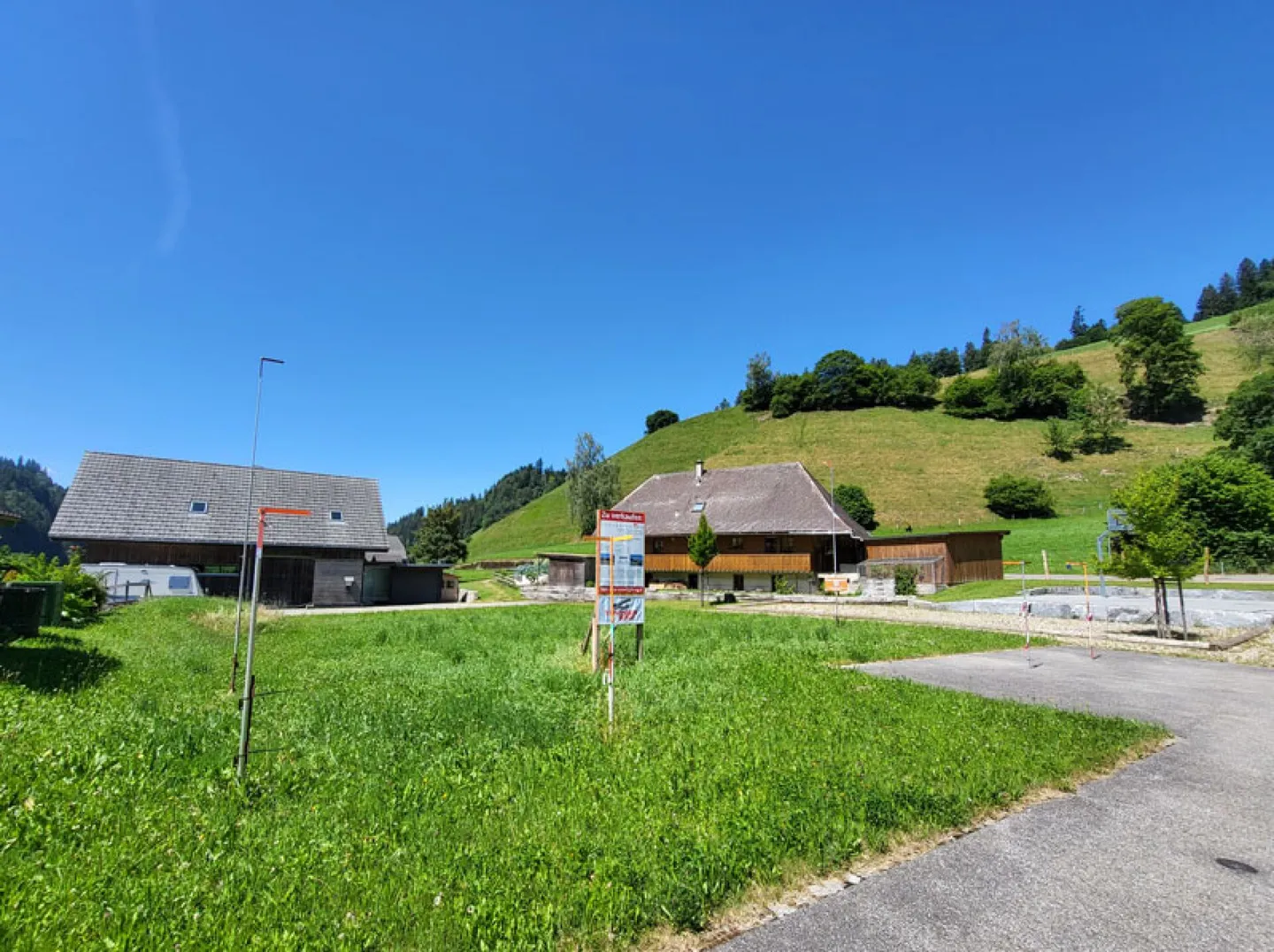 NOUVEAU TRUB - Maison jumelée dans un emplacement calme et proche de la nature avec carport privé - Photo 1 sur 3
