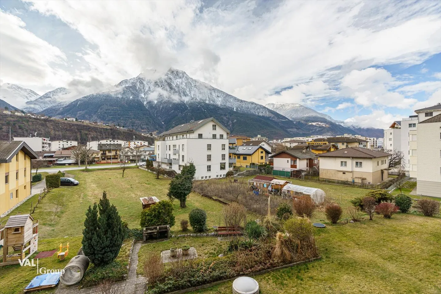 Helle 2.5 ZWG mit grosser Terrasse an sonniger, zentraler Lage - Foto 8 von 12