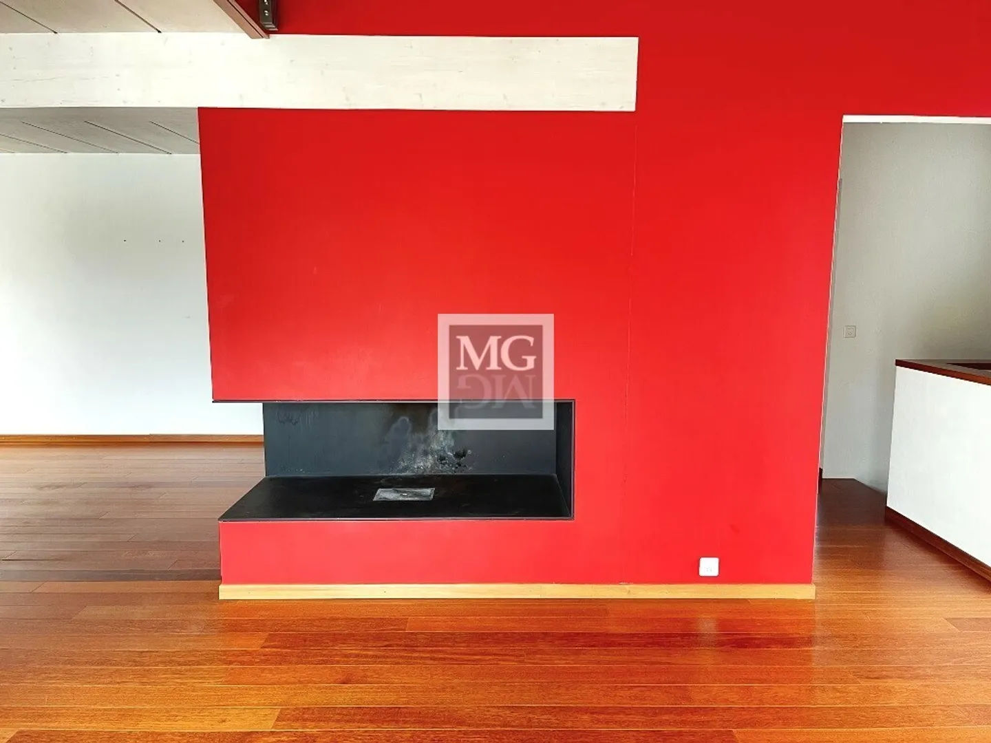 Luxurious 7.5-room villa with stunning view + garage box - Photo 5 of 12