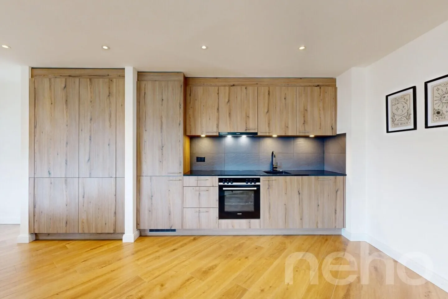 Stunning 3.5-room apartment in Crans-Montana - Photo 3 of 12