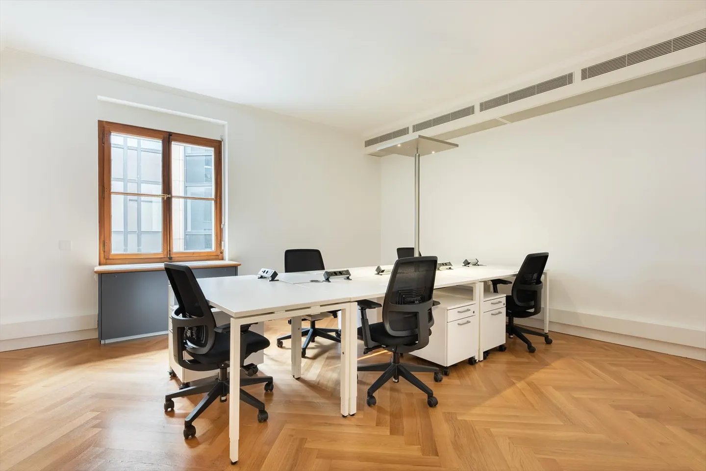 All-inclusive office space for you and your team at Signature Rhone - Photo 1 of 10