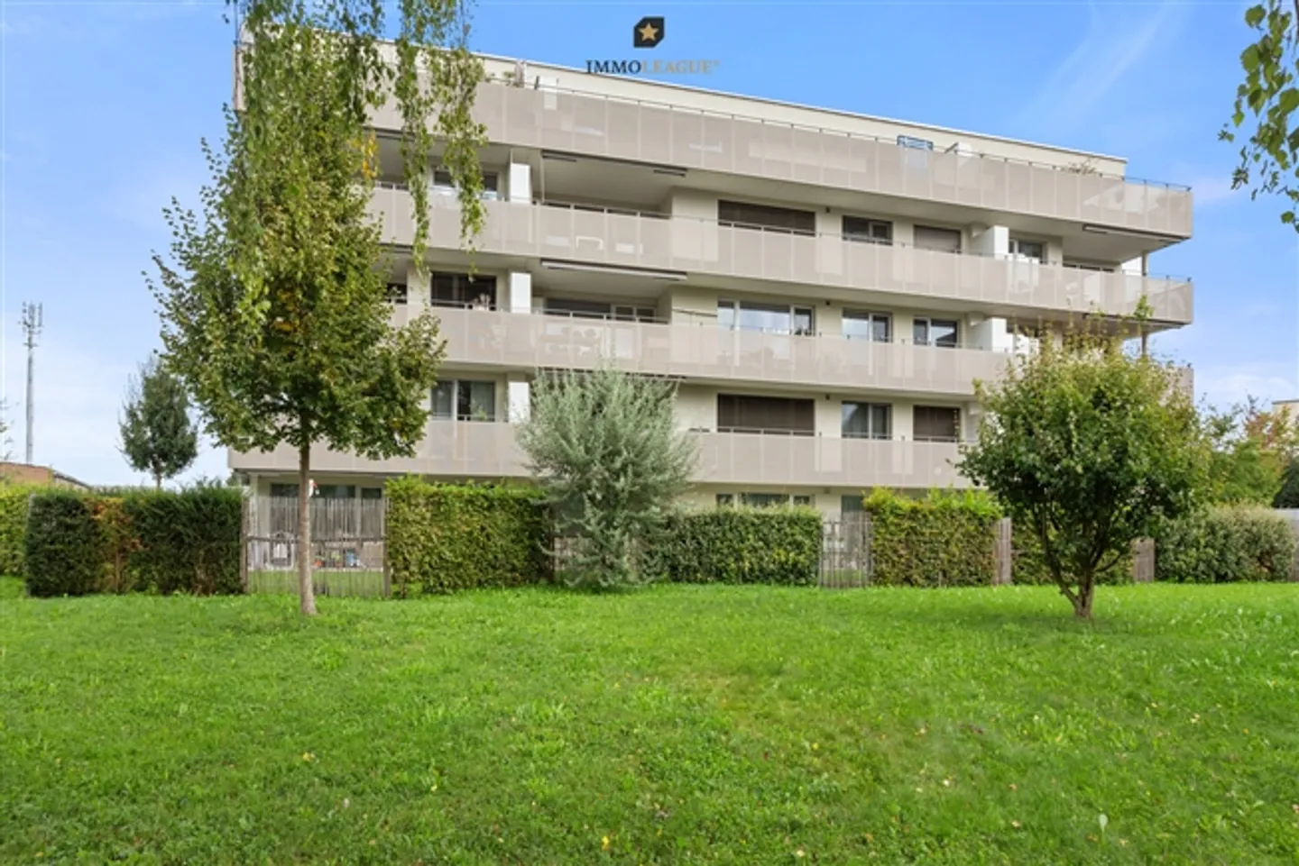Space for the whole family – stylish apartment with inviting flair. - Photo 2 of 8