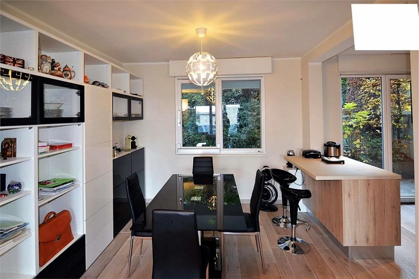 Schönes 3,5-Zimmer-Wohnung mit Seeblick - Foto 1 von 13