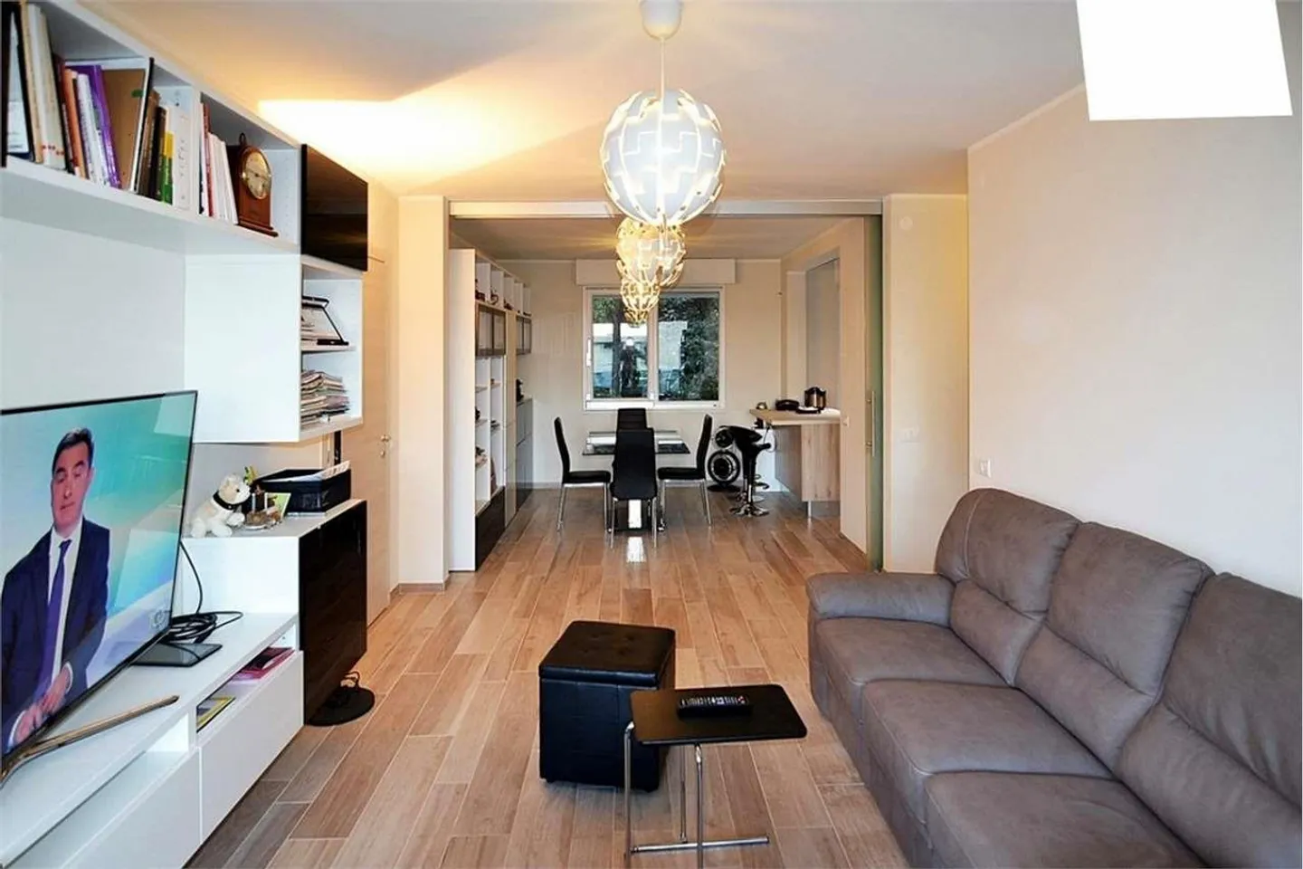 Schönes 3,5-Zimmer-Wohnung mit Seeblick - Foto 2 von 13