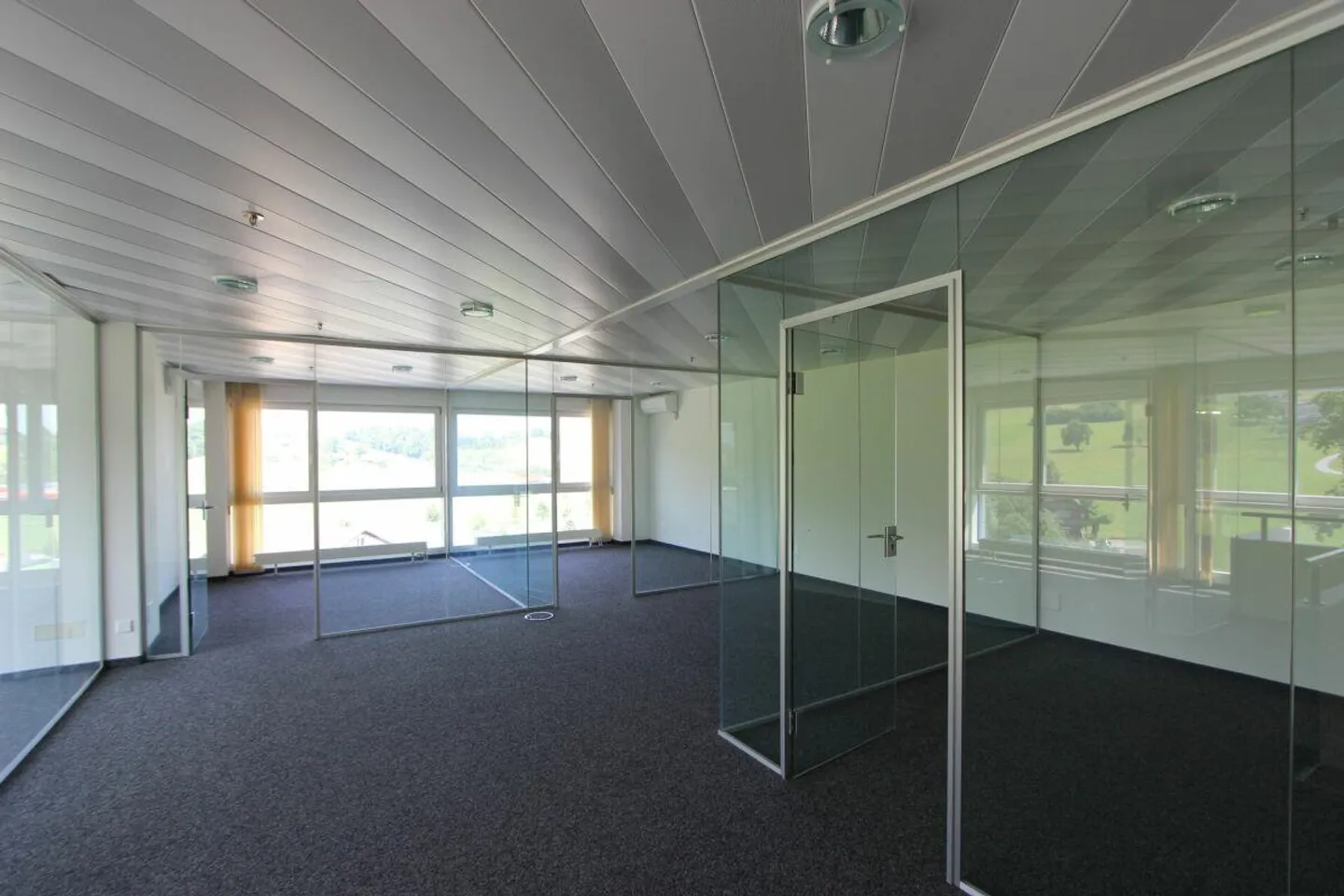 Vielseitige Gewerbefläche in Wollerau - Foto 10 von 11