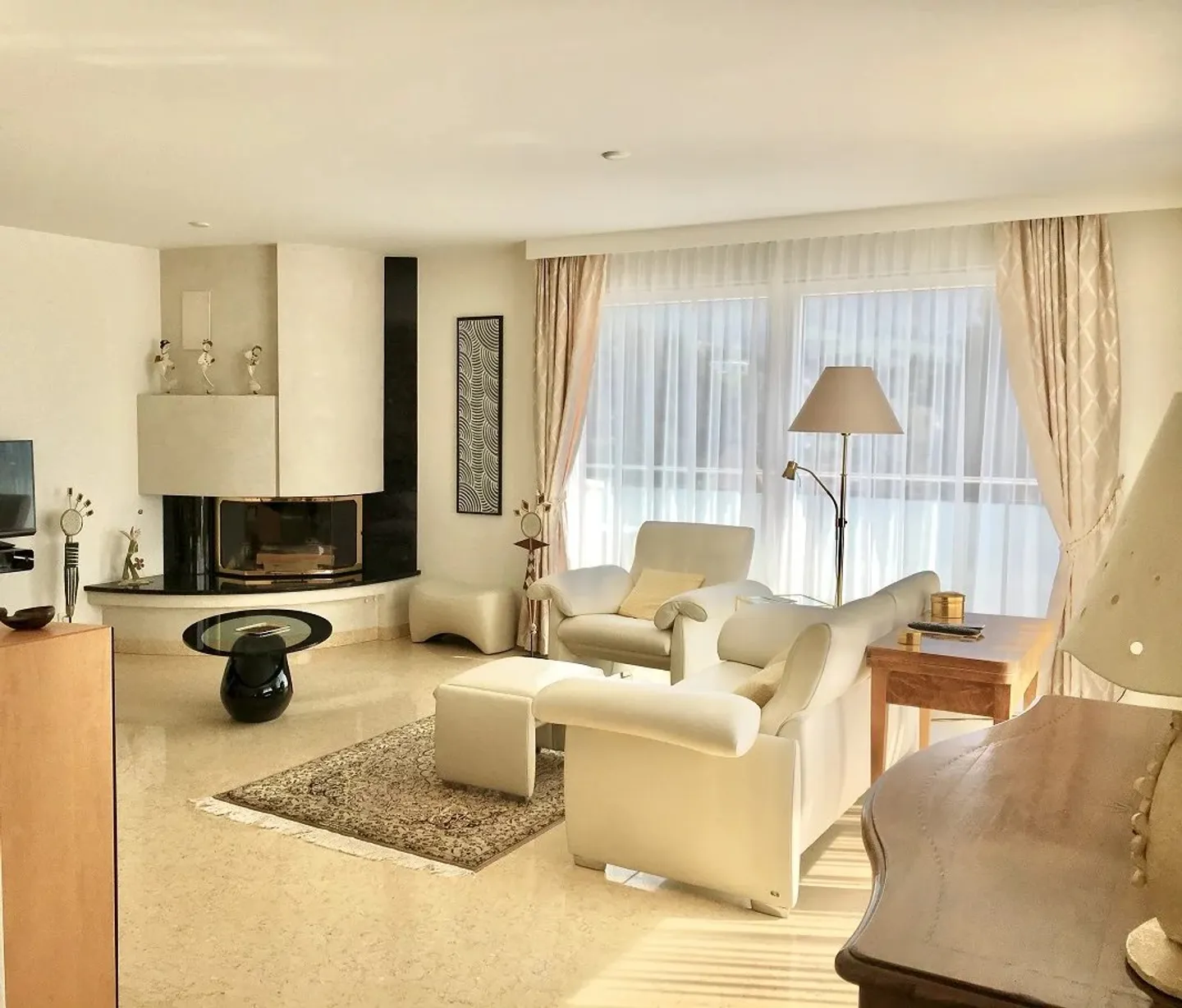 6.5-room duplex apartment on the top floors of a residential building - Photo 3 of 13
