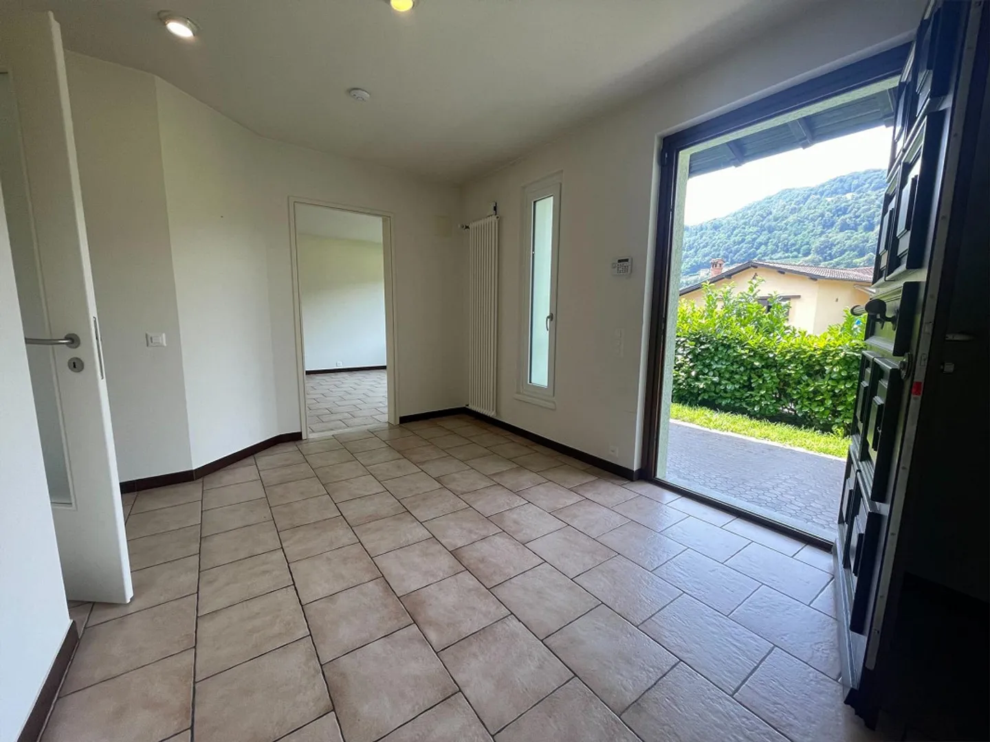 CASA UNIFAMILIARE 4.5 LOCALI - Foto 5 di 12