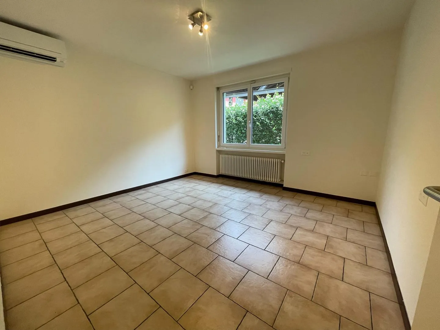 CASA UNIFAMILIARE 4.5 LOCALI - Foto 9 di 12