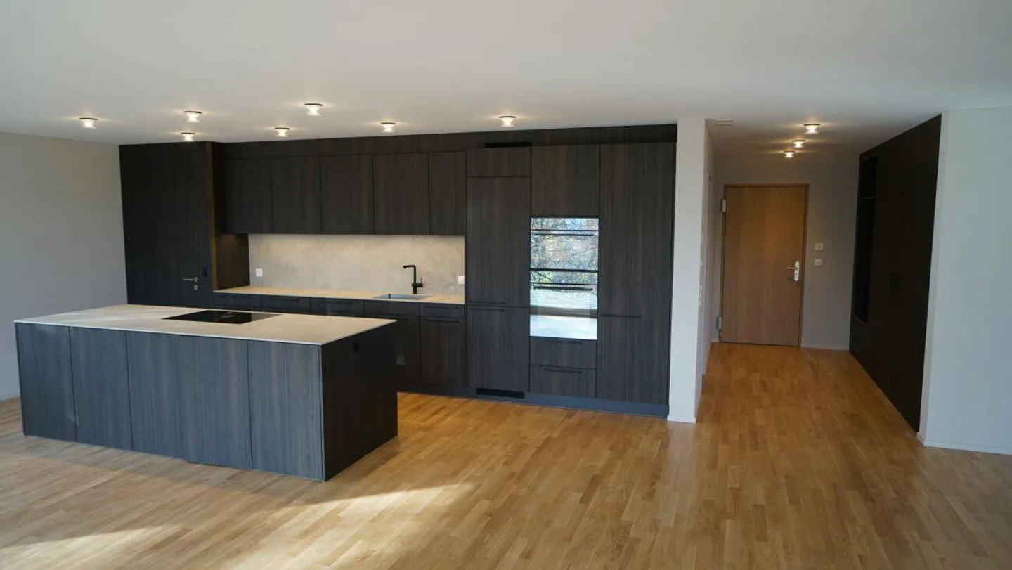 Exclusive Rental Apartment - Photo 5 of 15