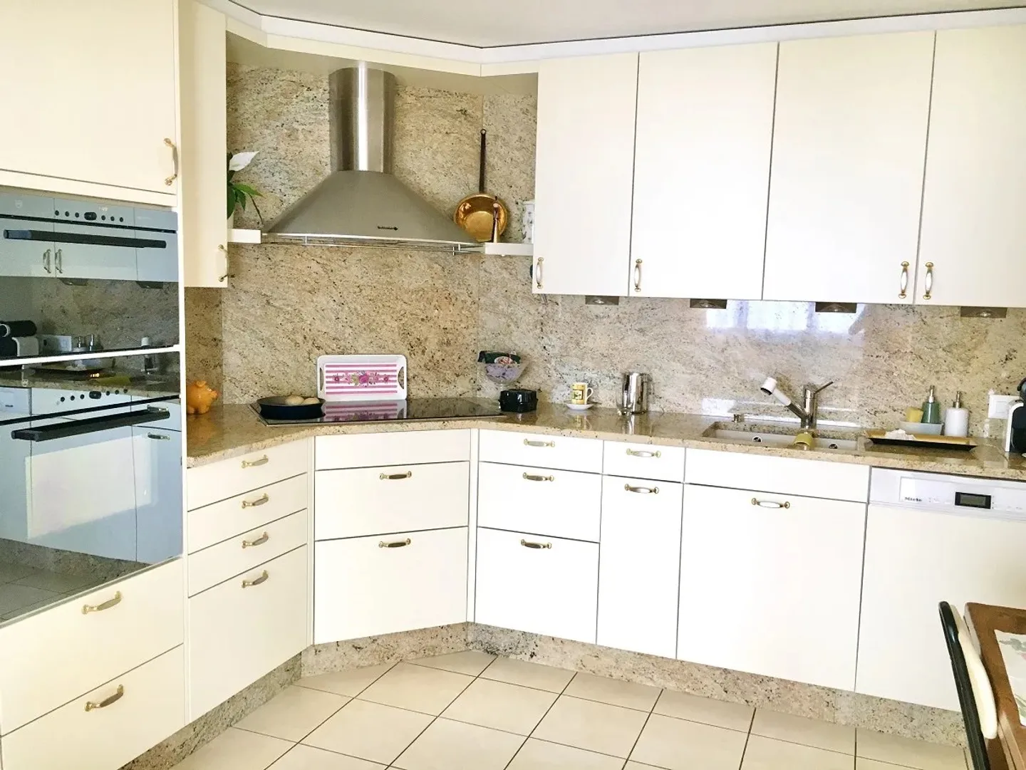 6.5-room duplex apartment on the top floors of a residential building - Photo 5 of 13