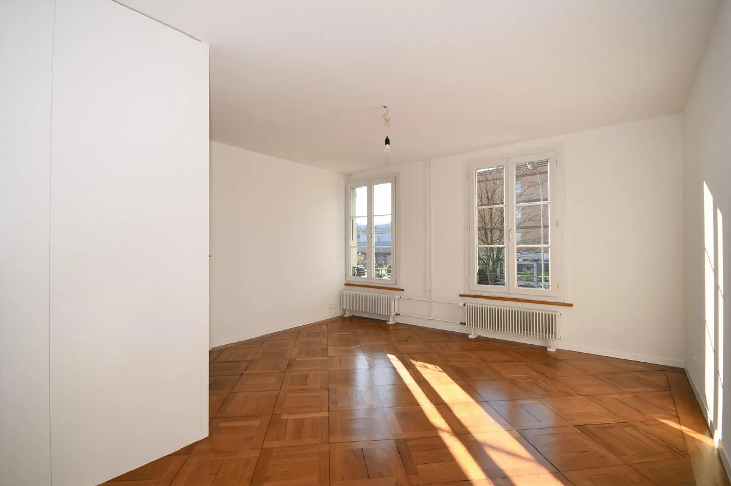 Appartement 3,5 pièces avec sa propre terrasse sur le toit et cuisine ultramoderne - Photo 4 sur 7